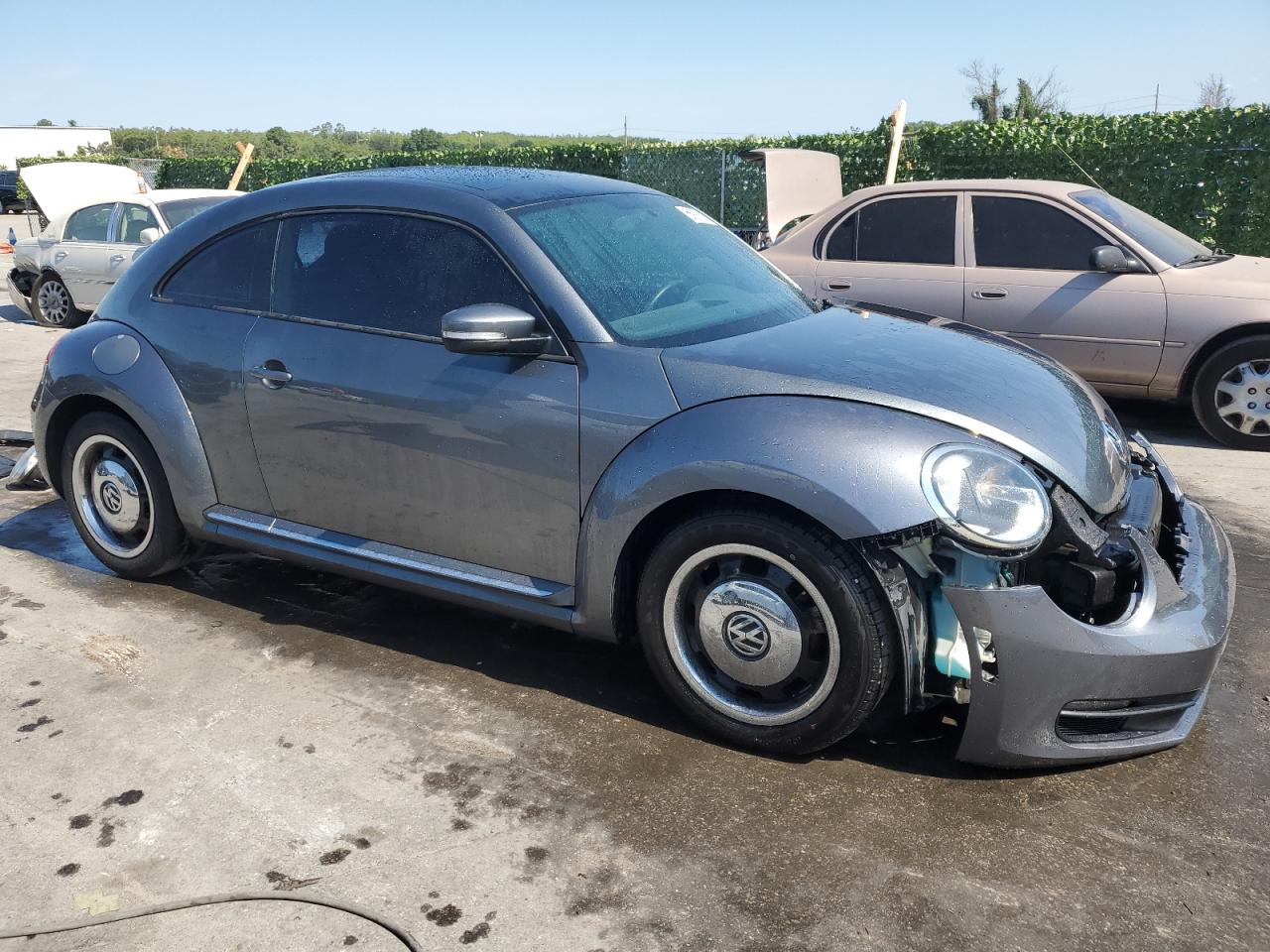 3VWJX7AT8CM648136 2012 Volkswagen Beetle