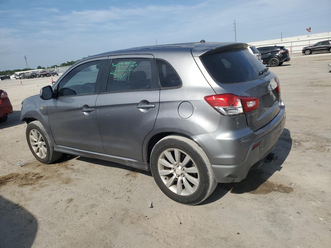 JA4AP4AU9BZ006879 2011 Mitsubishi Outlander Sport Se