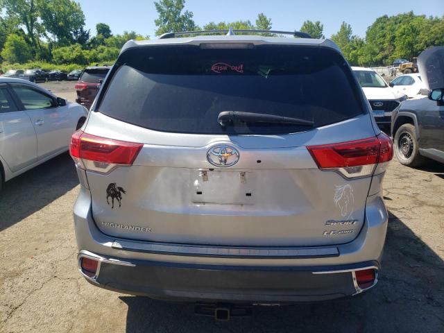 2018 Toyota Highlander Le VIN: 5TDBZRFHXJS872149 Lot: 57085074