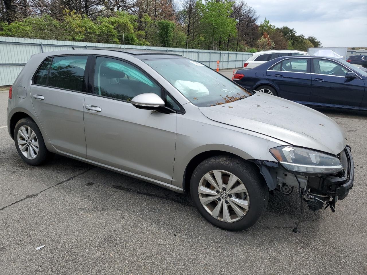 2019 Volkswagen Golf S vin: 3VWG57AU4KM029346