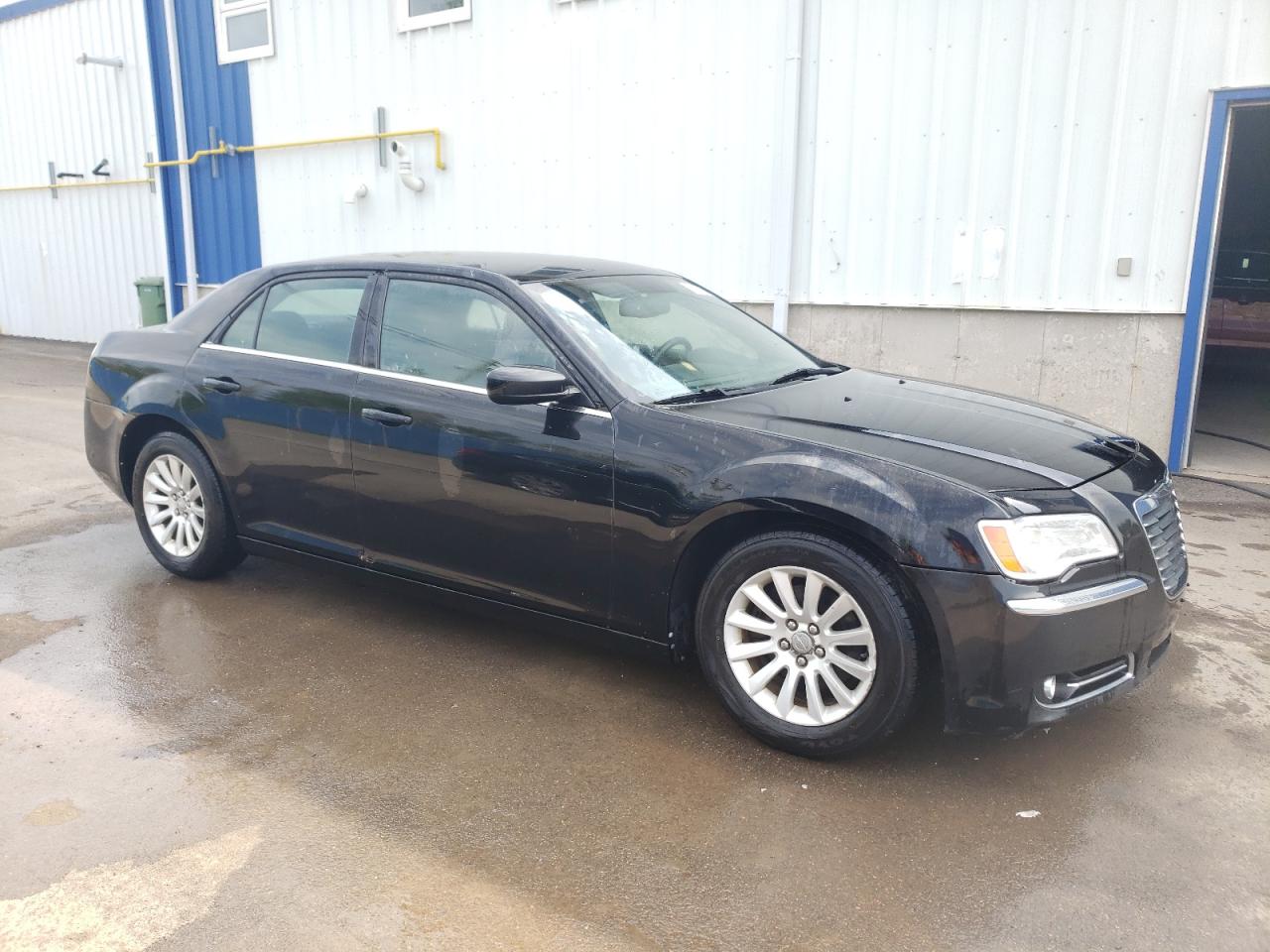 2013 Chrysler 300 vin: 2C3CCAAG9DH606733