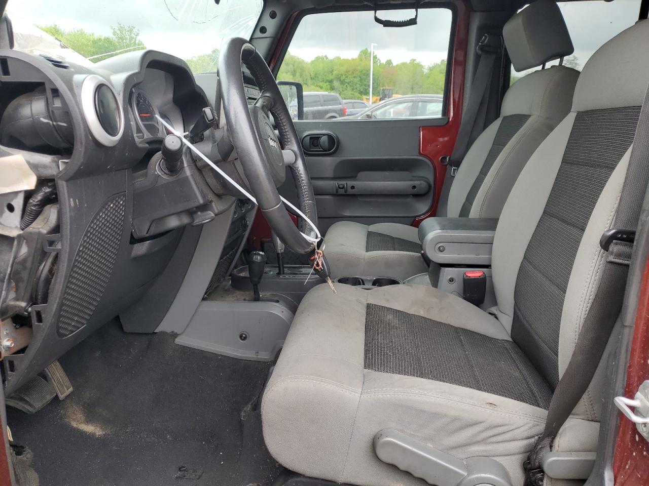 1J4BA5H19AL167595 2010 Jeep Wrangler Unlimited Sahara