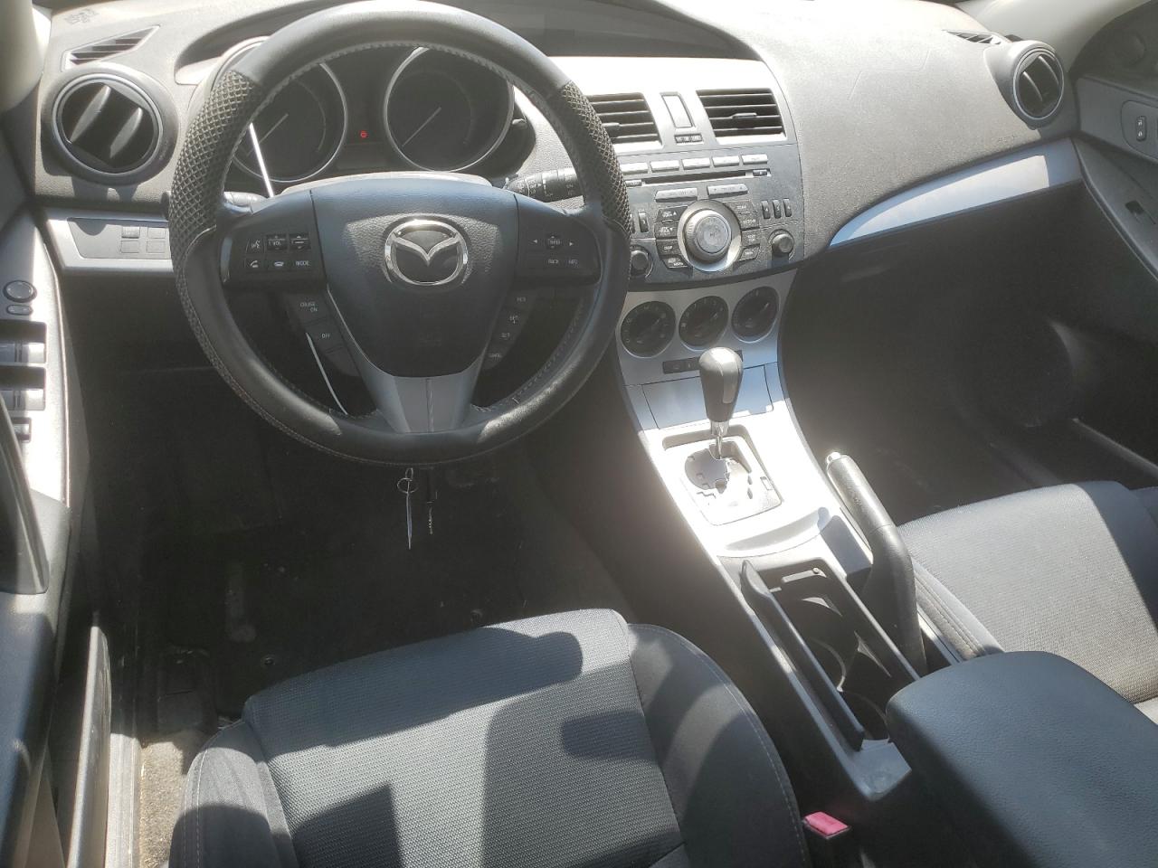 JM1BL1K55B1417061 2011 Mazda 3 S