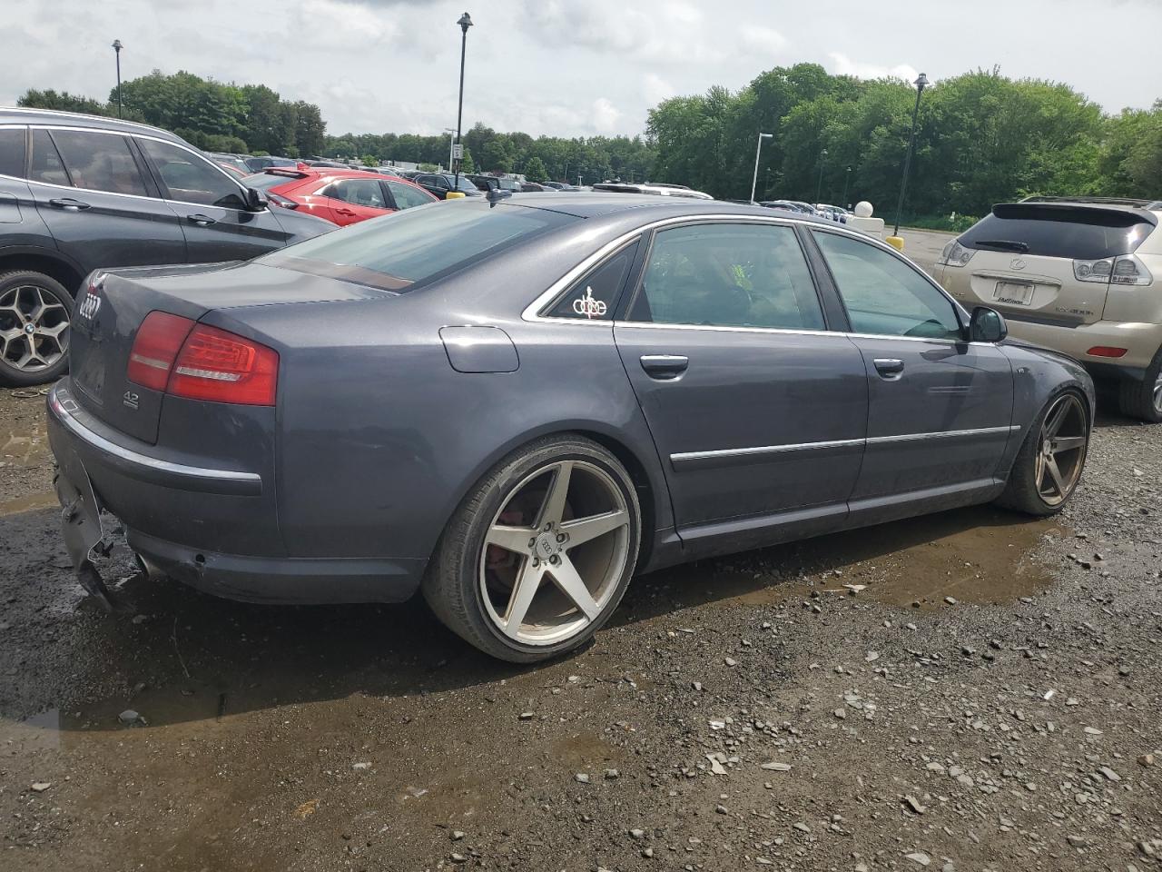 WAURVAFA0AN007353 2010 Audi A8 Quattro