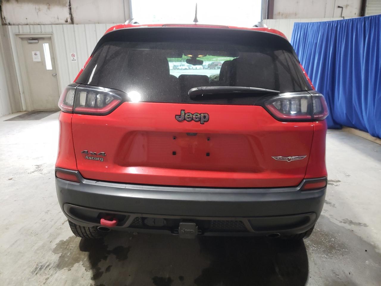 1C4PJMBXXKD190057 2019 Jeep Cherokee Trailhawk