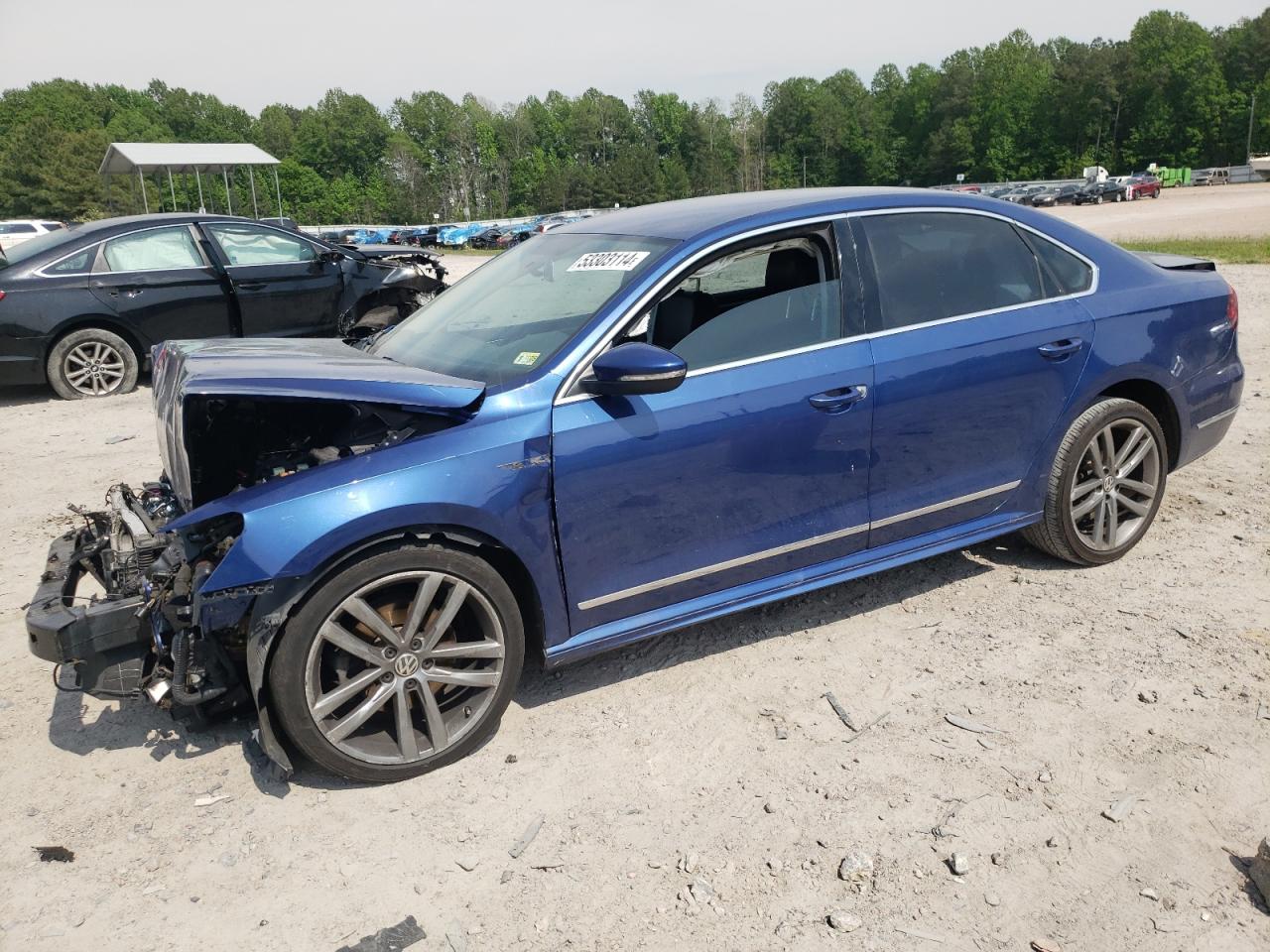 1VWDT7A33HC043555 2017 Volkswagen Passat R-Line