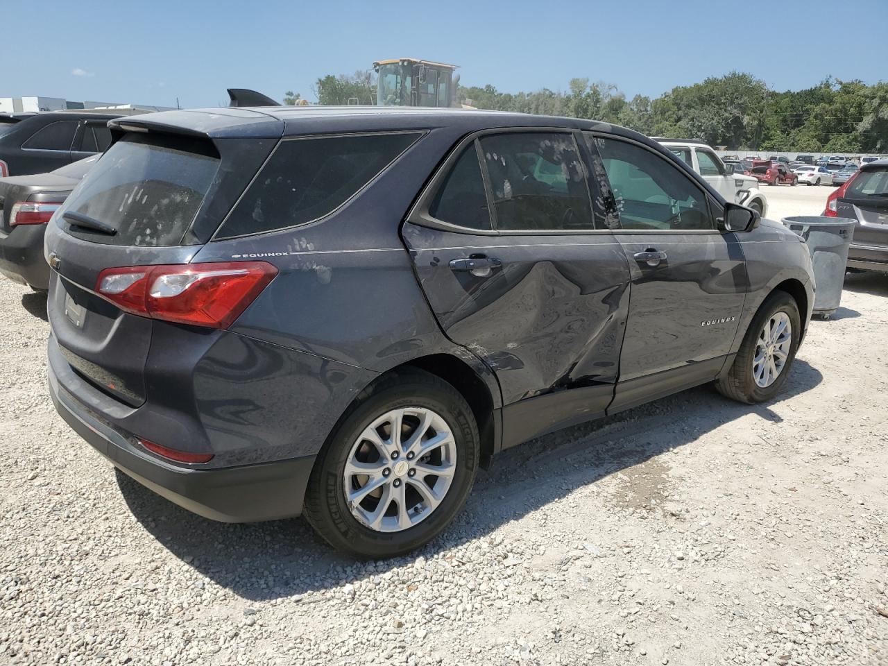 3GNAXHEVXJS587361 2018 Chevrolet Equinox Ls