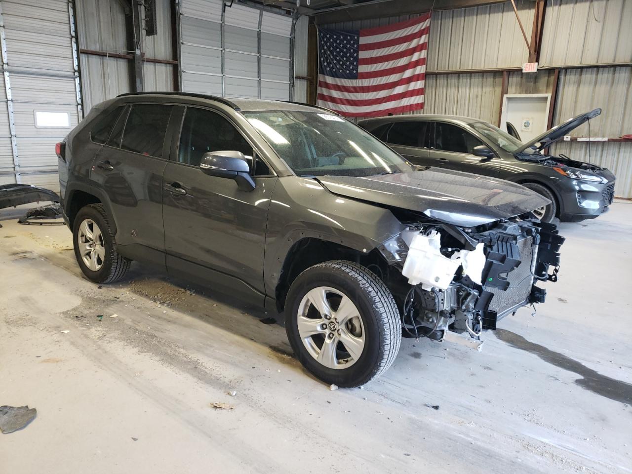 2T3P1RFV9MW200962 2021 Toyota Rav4 Xle