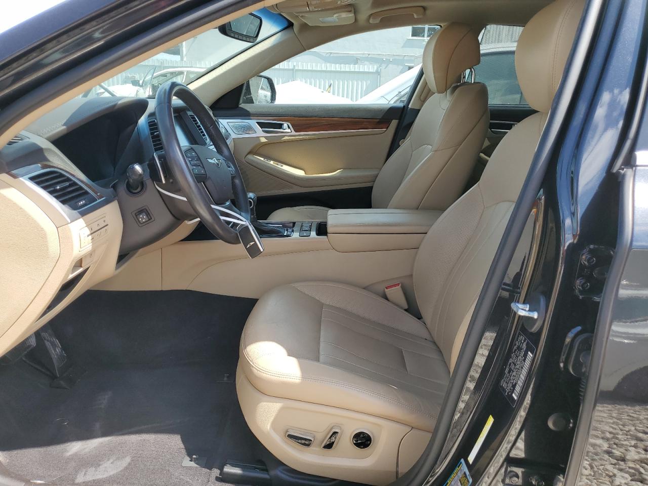 KMHGN4JE4JU281274 2018 Genesis G80 Base