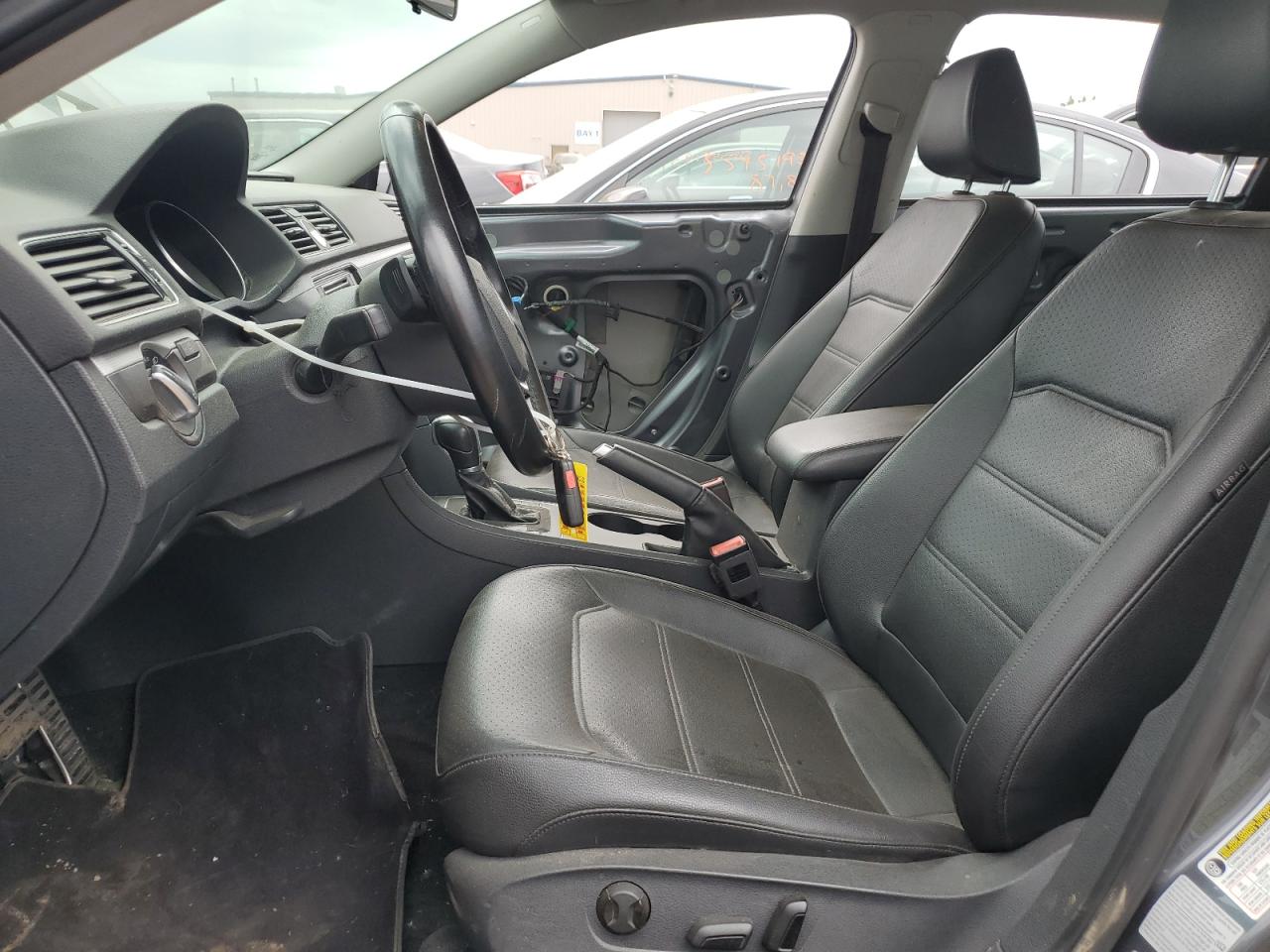 1VWAT7A37GC050428 2016 Volkswagen Passat S