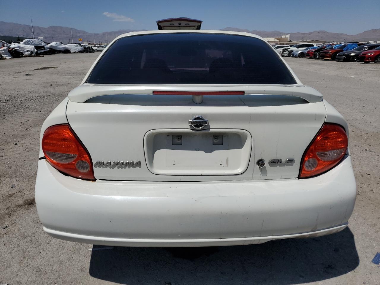 JN1CA31A31T100695 2001 Nissan Maxima Gxe