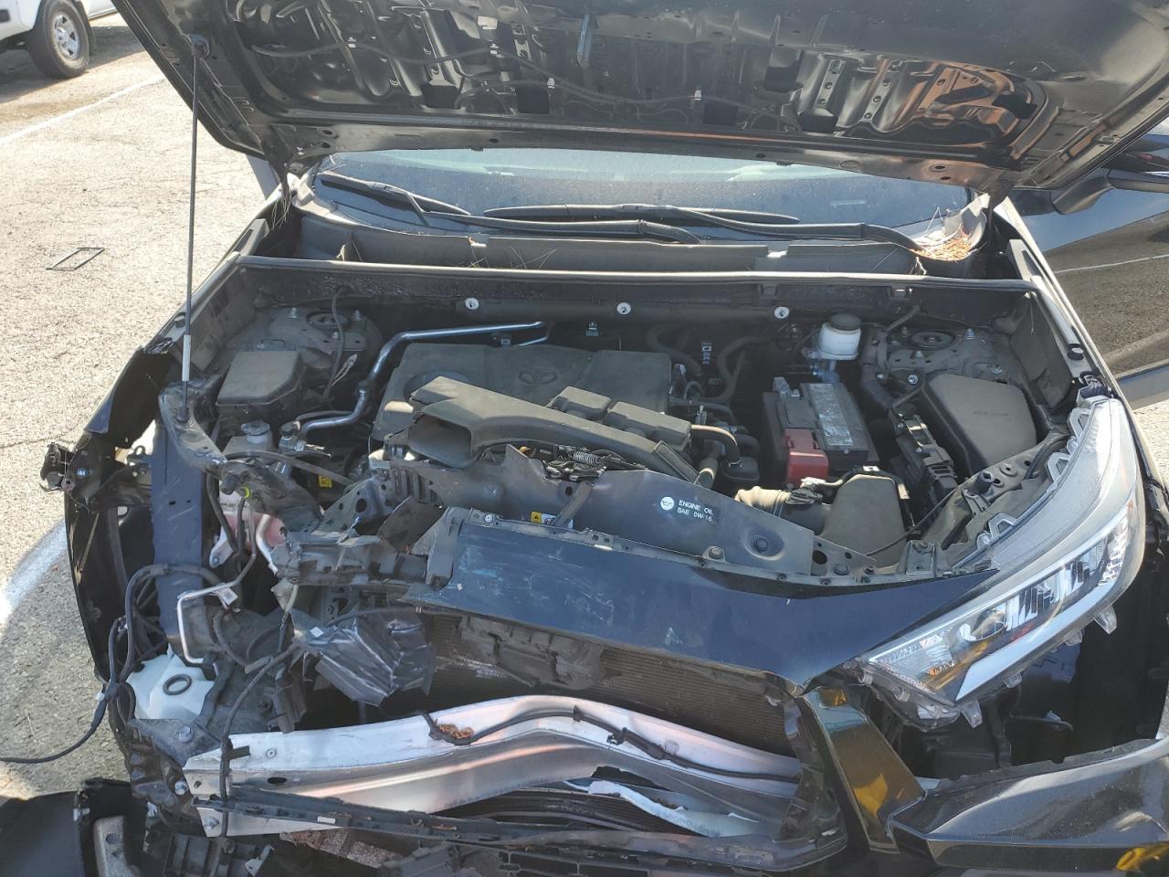 2T3J1RFVXKW008677 2019 Toyota Rav4 Adventure