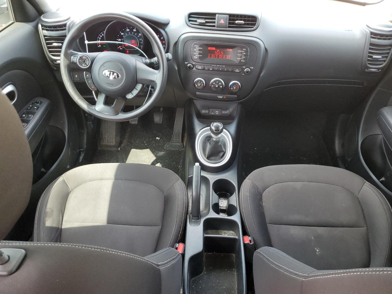 KNDJN2A22G7856788 2016 Kia Soul