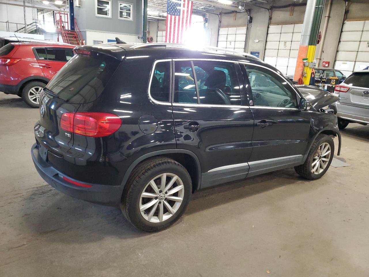 WVGRV7AX1HK001053 2017 Volkswagen Tiguan Wolfsburg