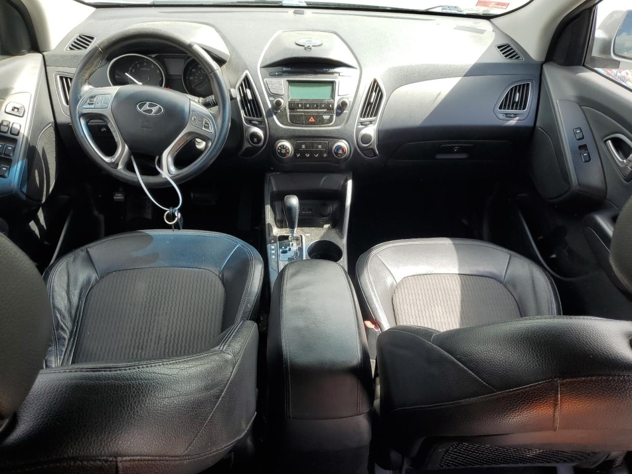 KM8JU3ACXBU275496 2011 Hyundai Tucson Gls