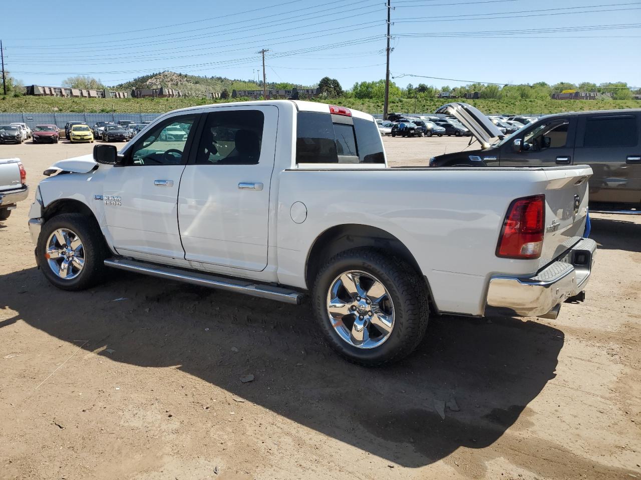 1C6RR7LT3FS697728 2015 Ram 1500 Slt