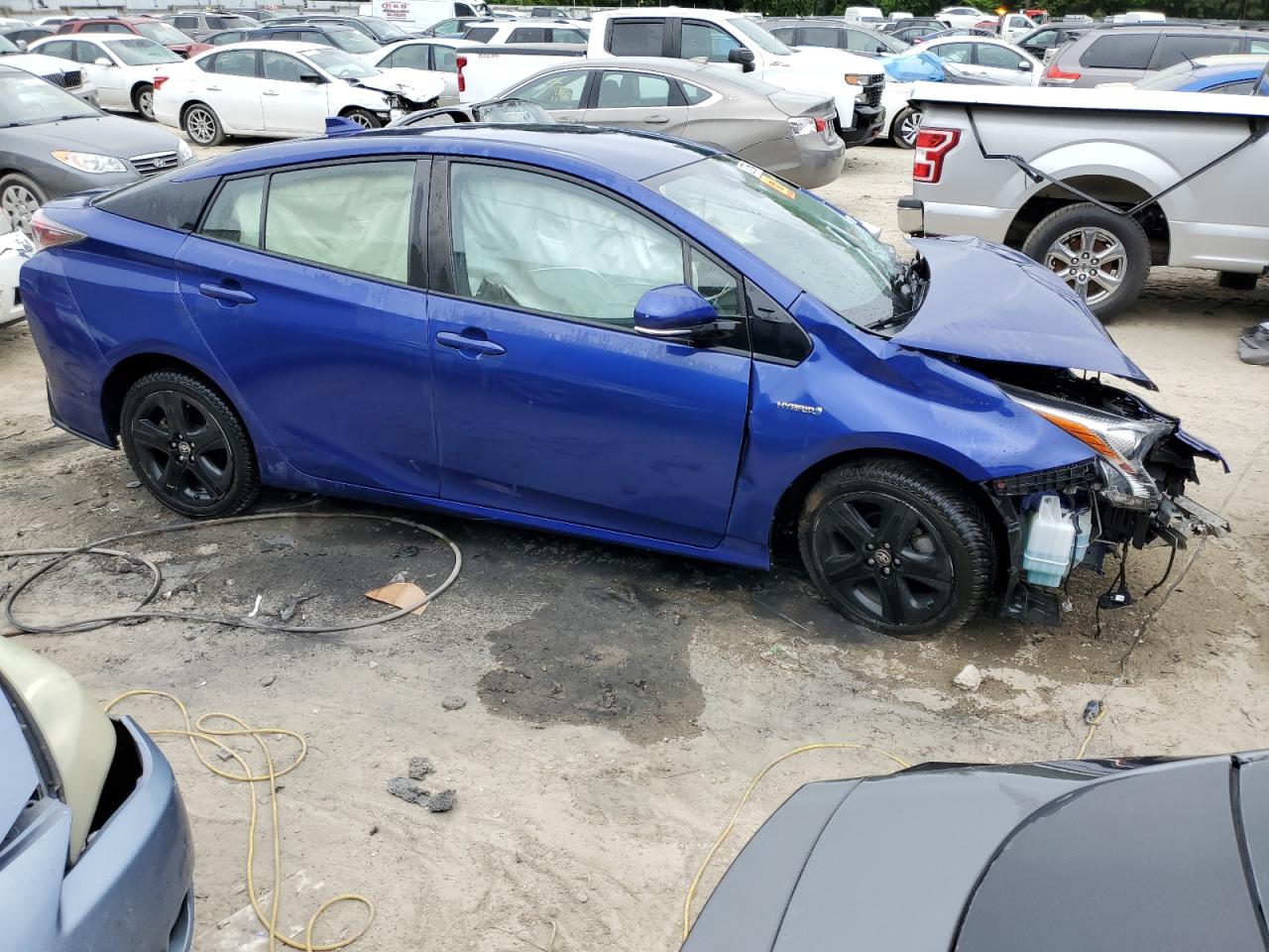 2017 Toyota Prius vin: JTDKARFU4H3535993