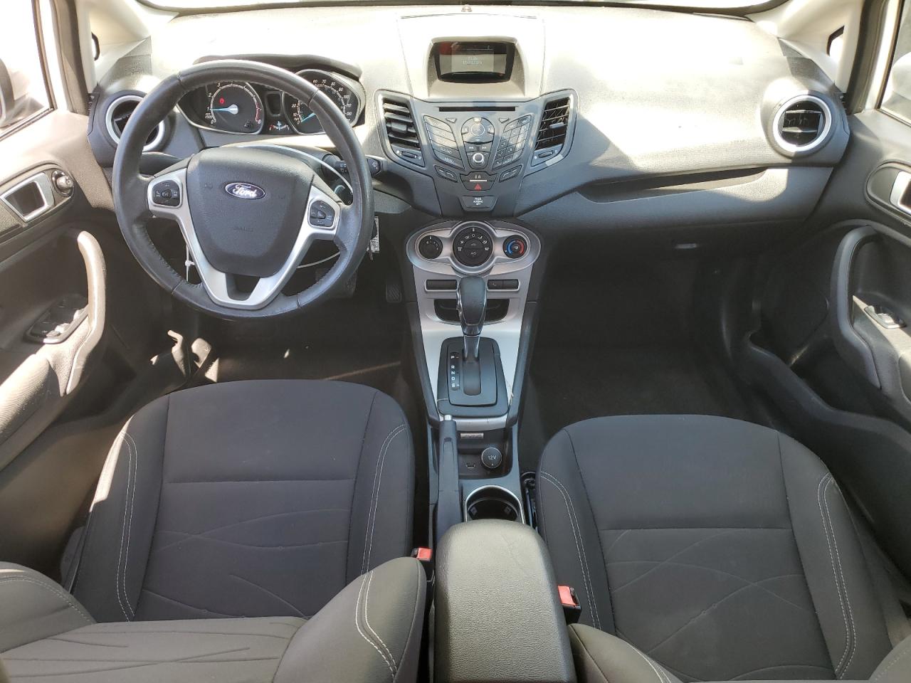 3FADP4BJ4FM223440 2015 Ford Fiesta Se