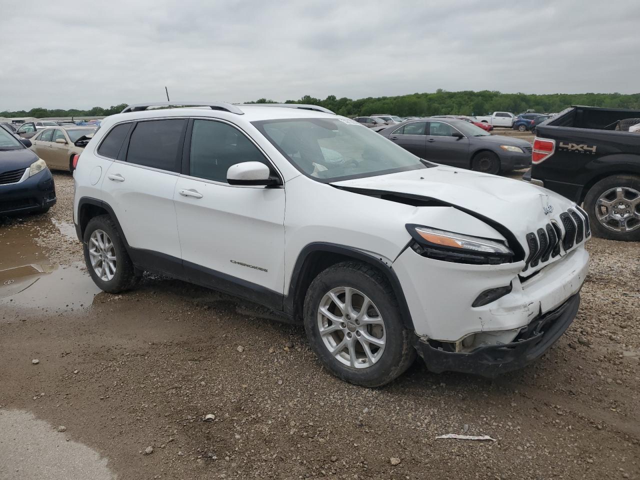 1C4PJMCS5GW335486 2016 Jeep Cherokee Latitude