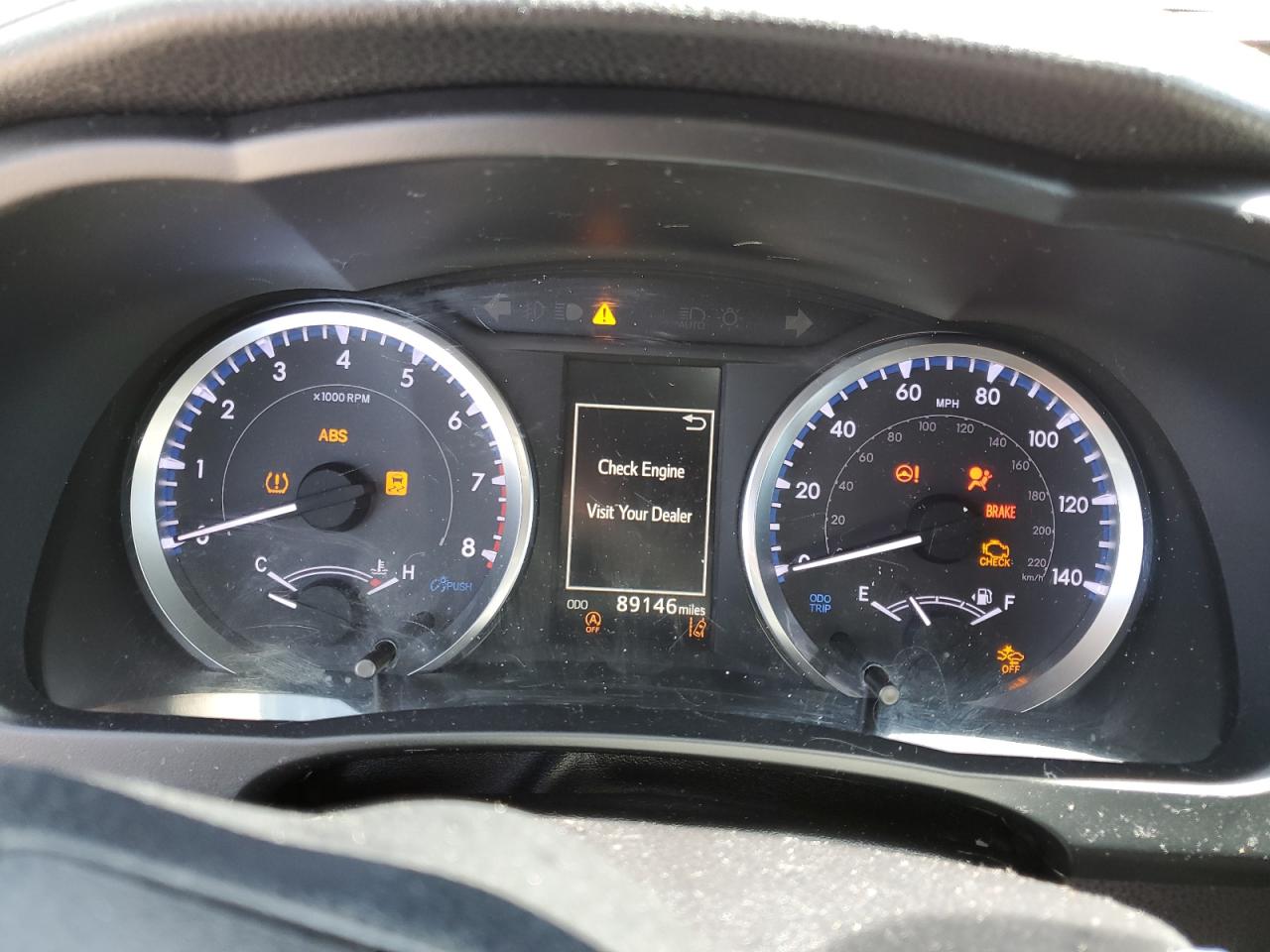 5TDZZRFH0KS362375 2019 Toyota Highlander Le