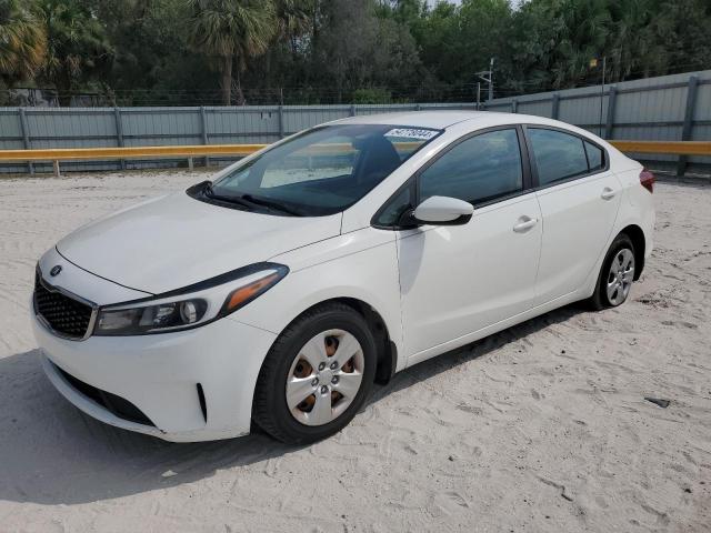 3KPFK4A70HE048821 2017 KIA FORTE - Image 1