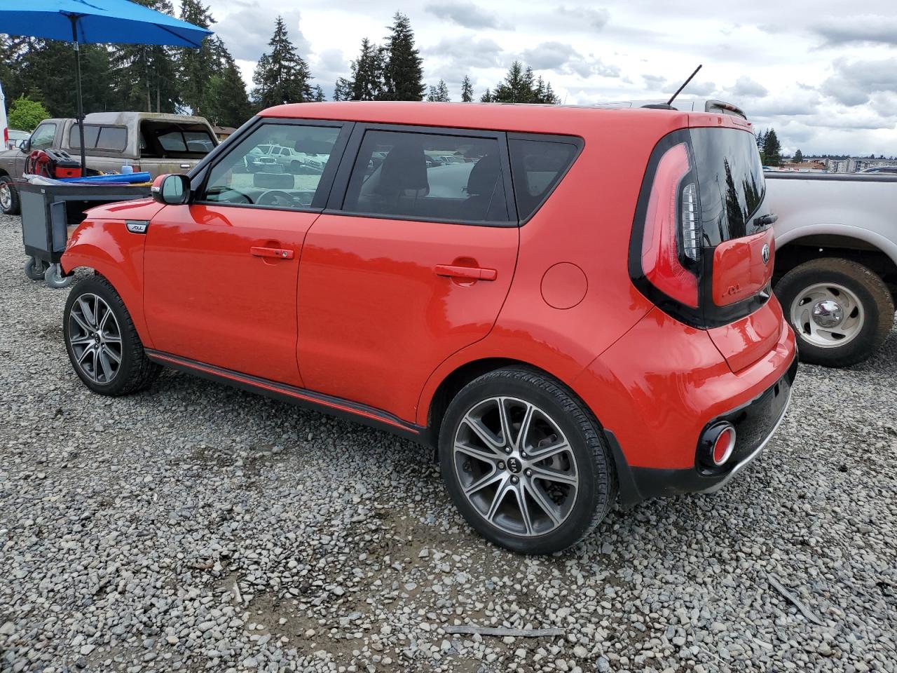 KNDJX3AA0J7558075 2018 Kia Soul !