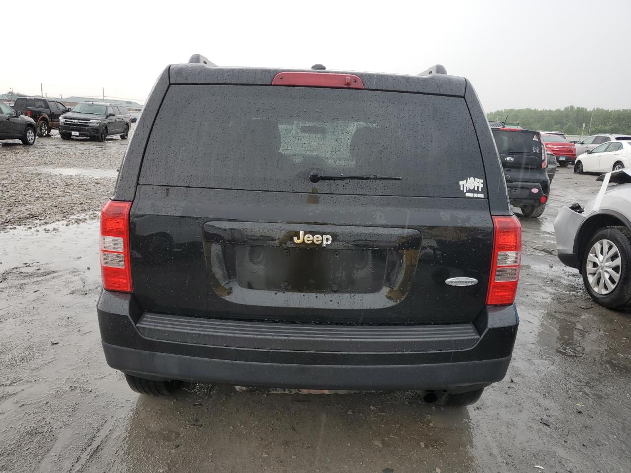 1C4NJPFA8CD575438 2012 Jeep Patriot Latitude