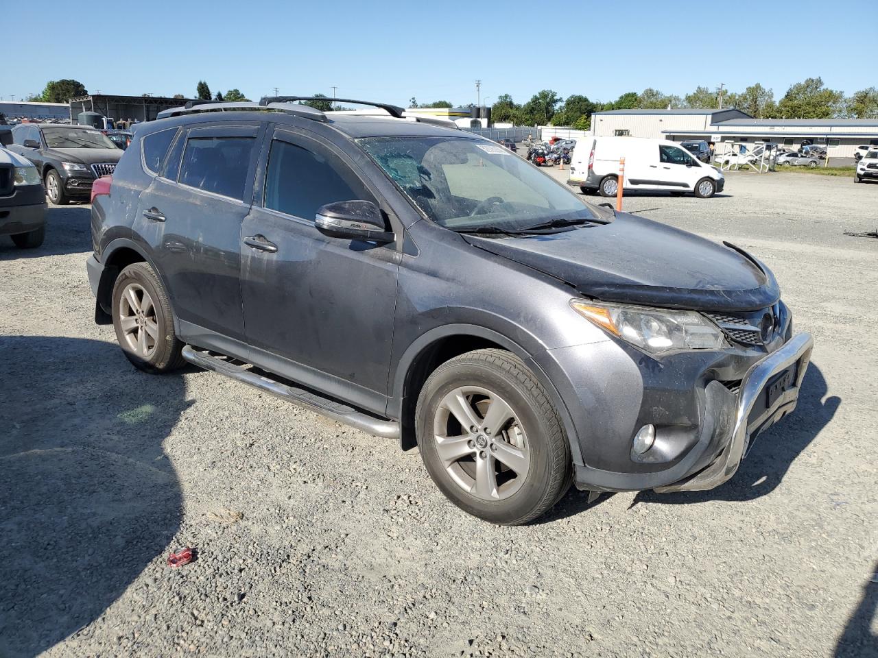 JTMRFREV8FD137977 2015 Toyota Rav4 Xle