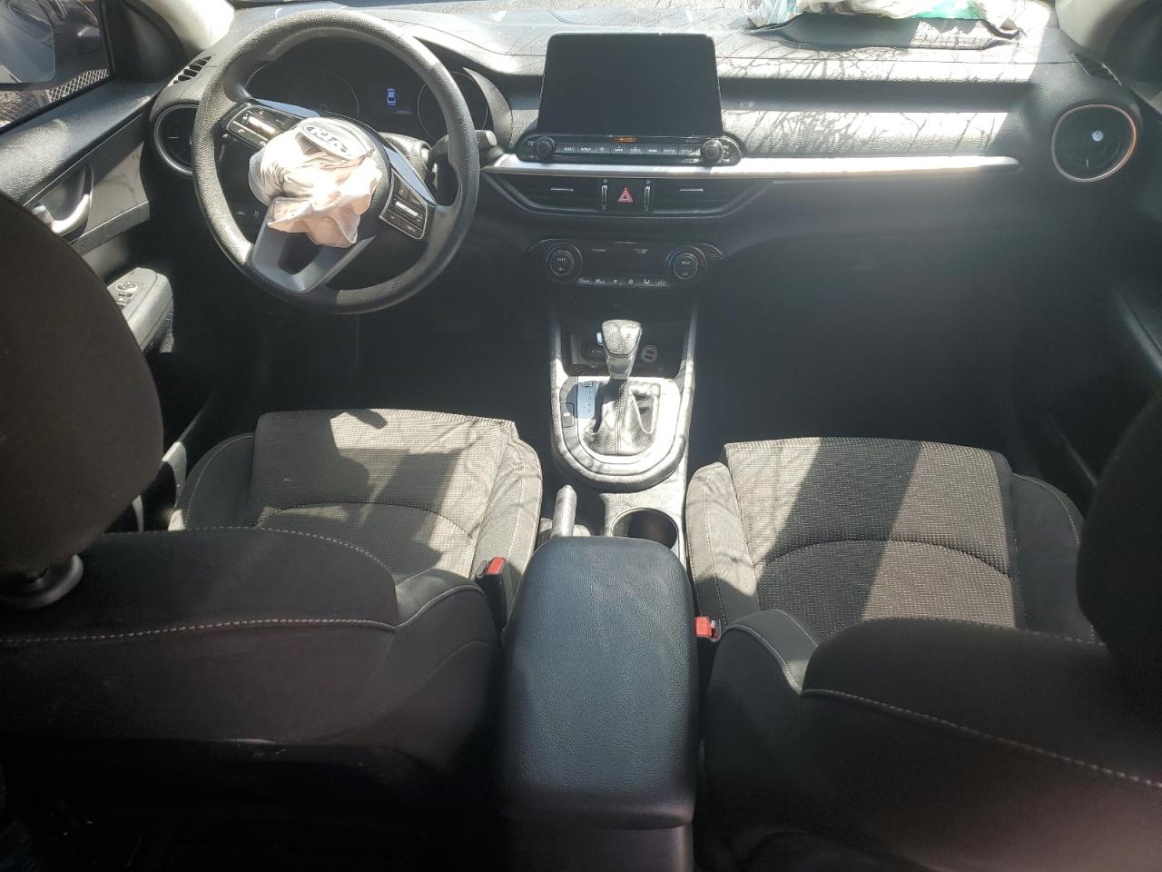 3KPF24AD5KE108900 2019 Kia Forte Fe