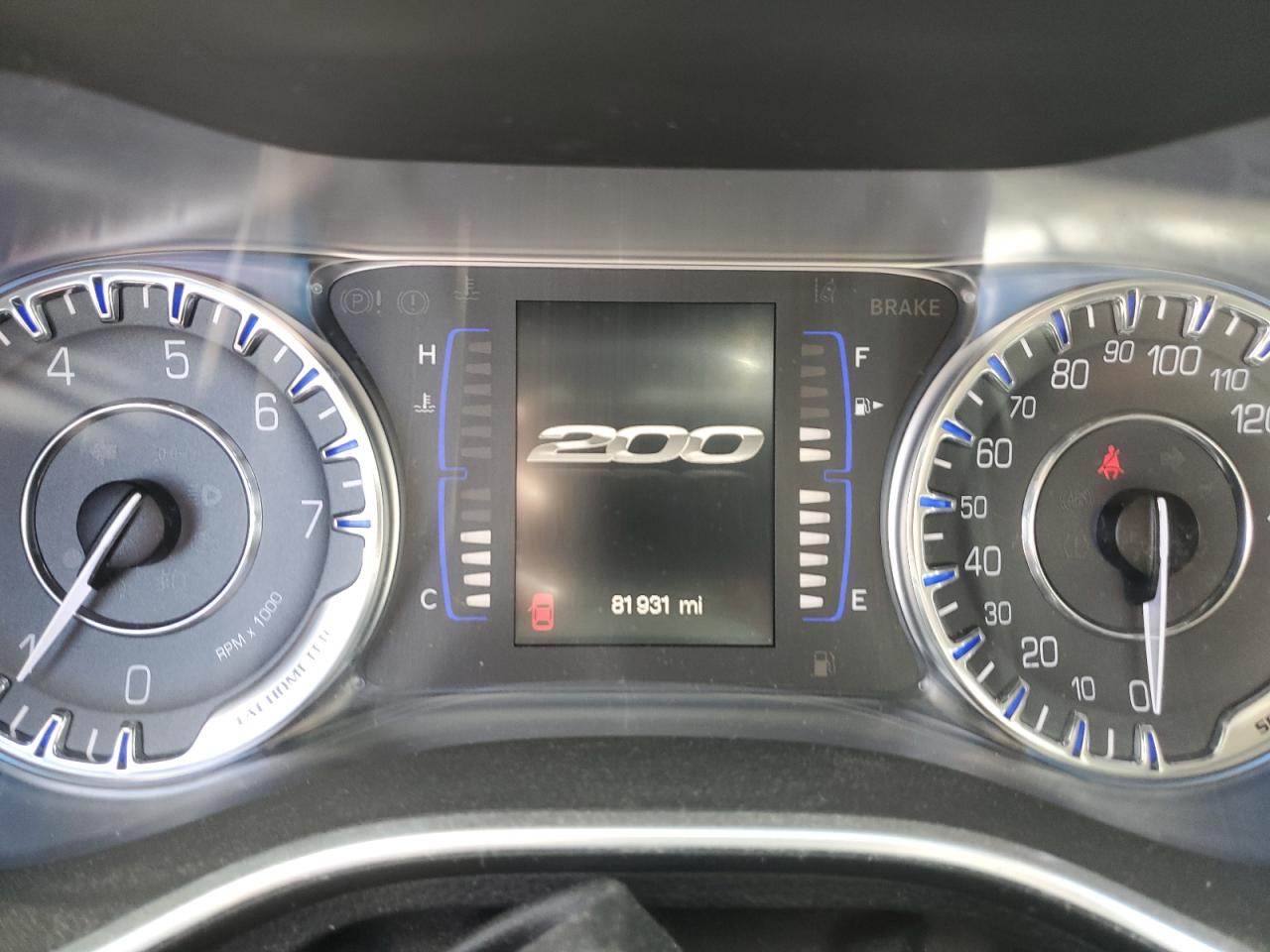 1C3CCCAB2FN664323 2015 Chrysler 200 Limited