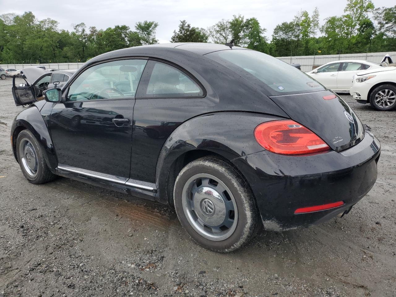 3VWJP7AT3CM633348 2012 Volkswagen Beetle