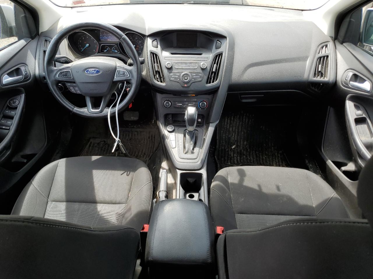 1FADP3F26GL228087 2016 Ford Focus Se