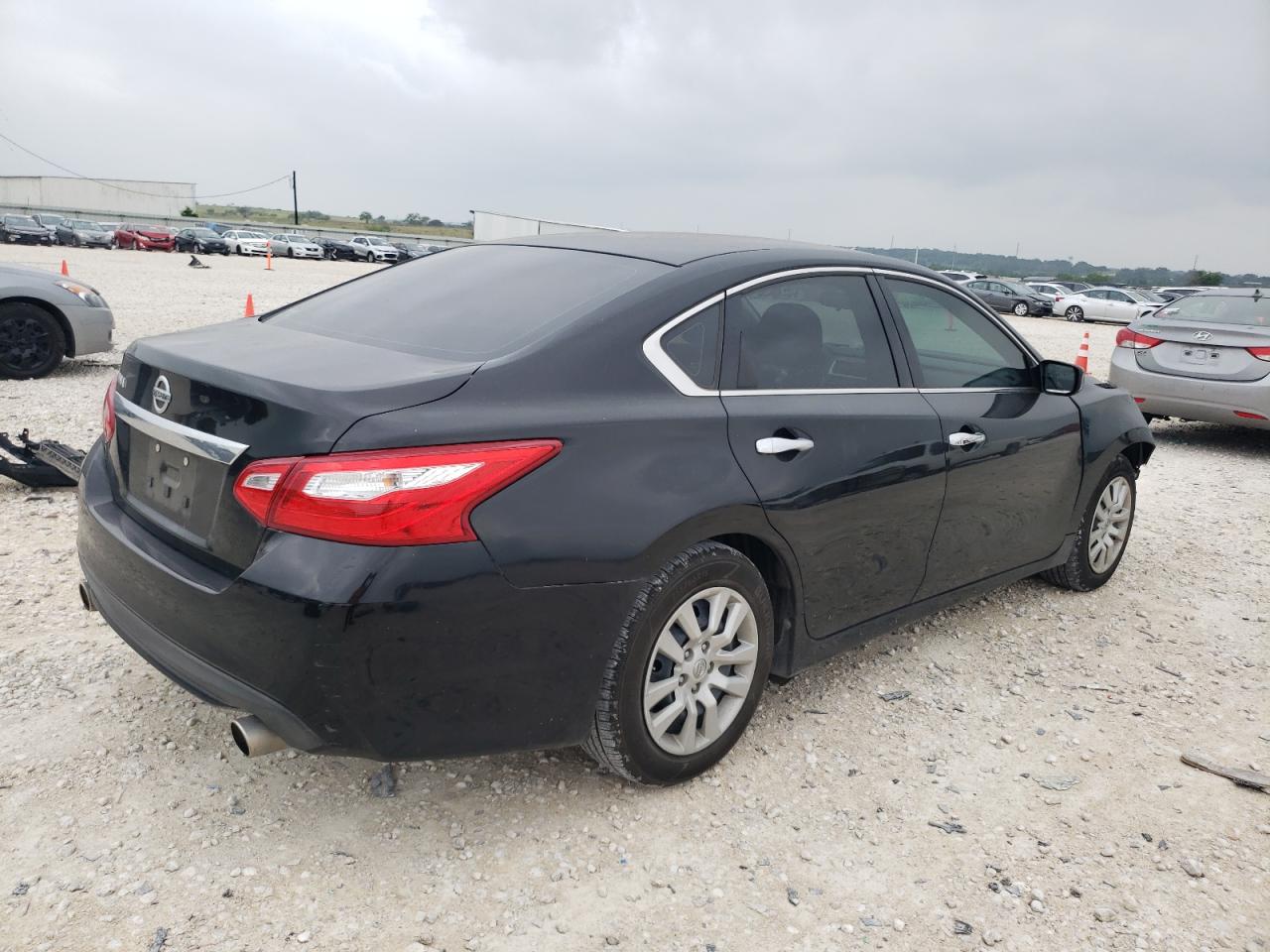 1N4AL3AP4HN319236 2017 Nissan Altima 2.5