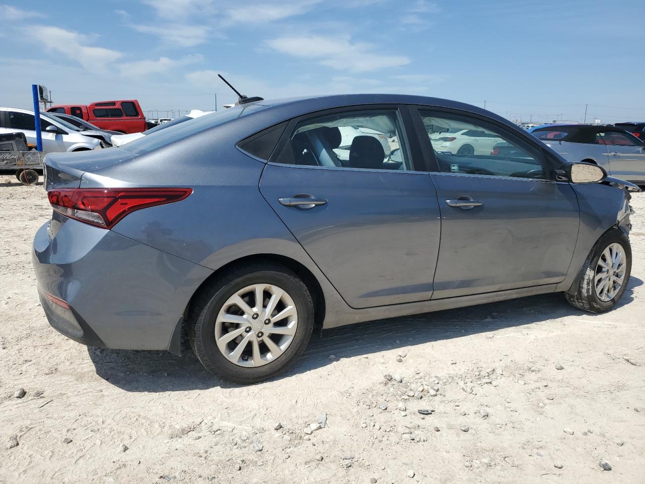 3KPC24A32KE049203 2019 Hyundai Accent Se