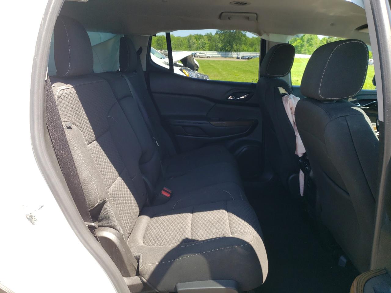 1GKKNLLA0JZ208395 2018 GMC Acadia Sle