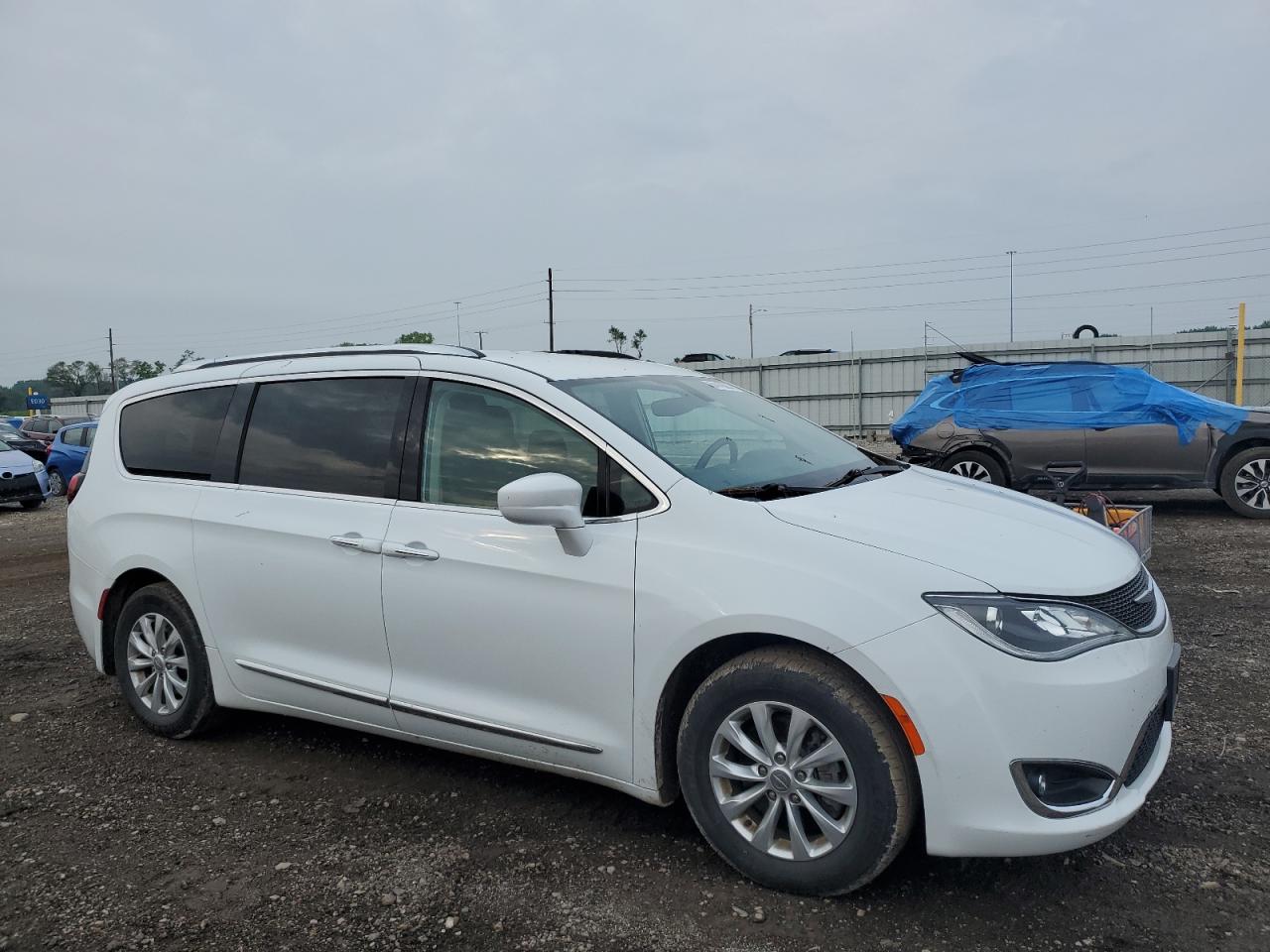 2C4RC1BGXJR144161 2018 Chrysler Pacifica Touring L