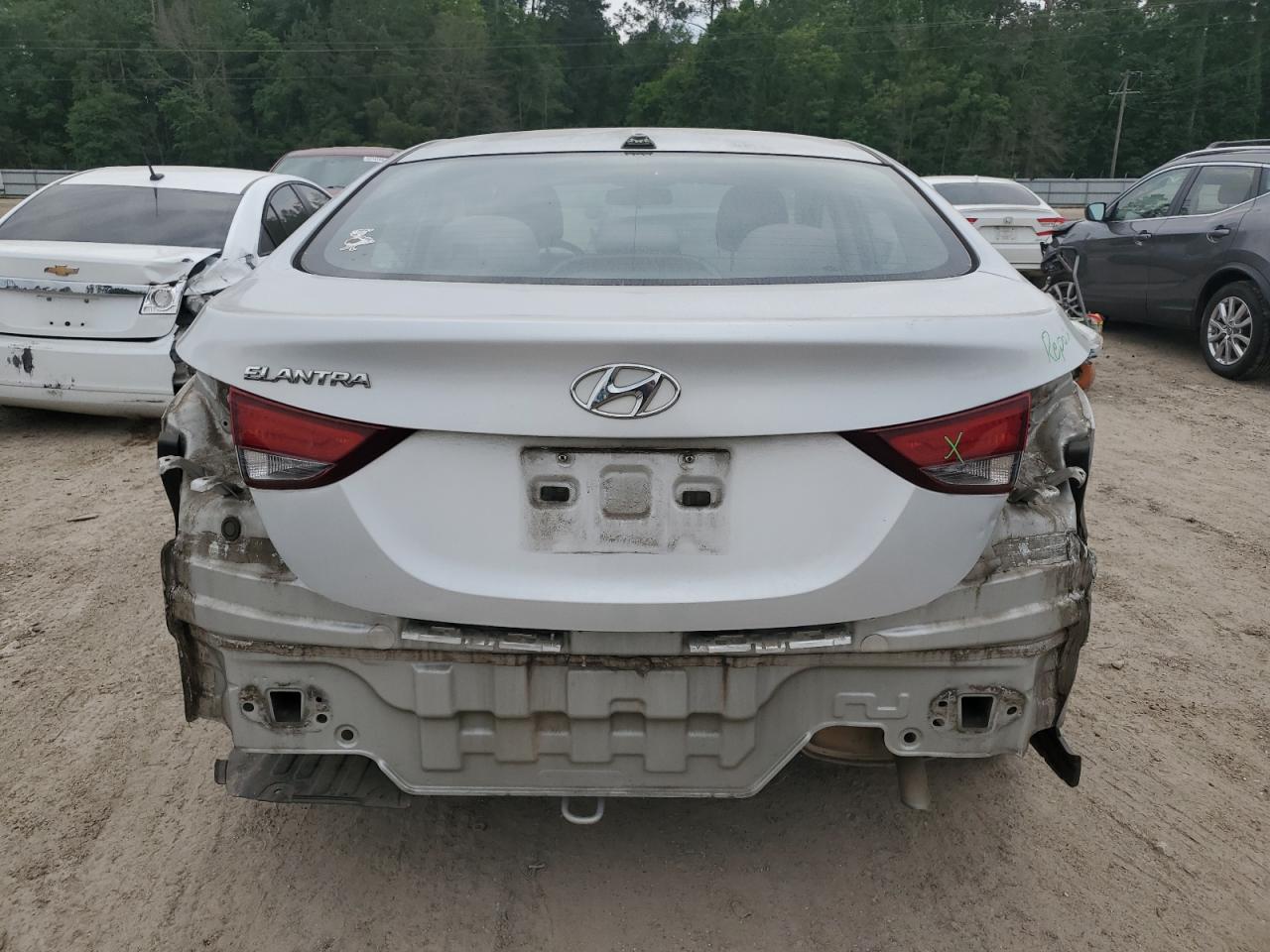 5NPDH4AE1GH676949 2016 Hyundai Elantra Se