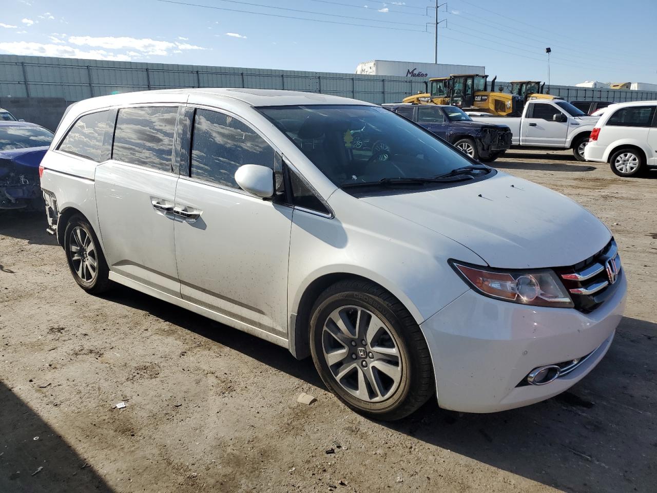 2014 Honda Odyssey Touring vin: 5FNRL5H9XEB109069