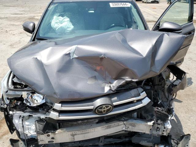 2018 Toyota Highlander Le VIN: 5TDBZRFH6JS842422 Lot: 55697644