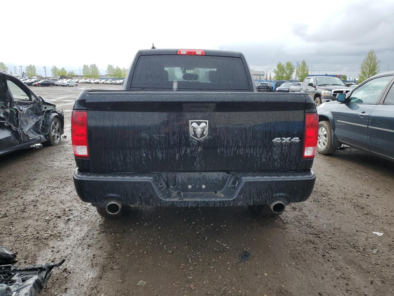 1C6RR7KT1KS615880 2019 Ram 1500 Classic Tradesman