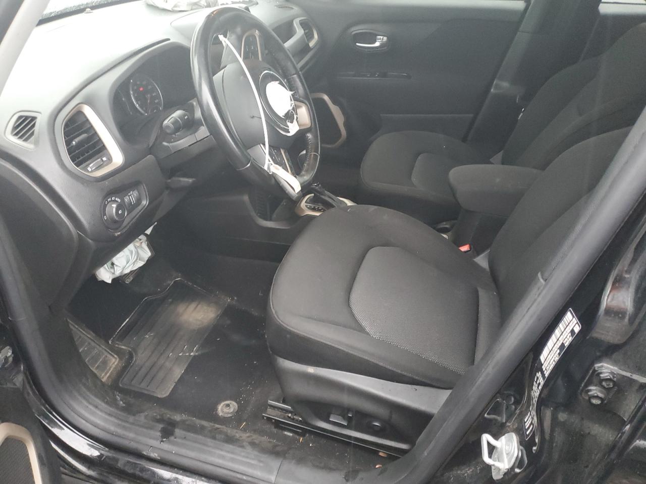 ZACCJABB8HPG33348 2017 Jeep Renegade Latitude