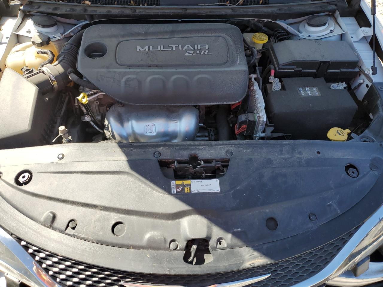 1C3CCCAB3GN145220 2016 Chrysler 200 Limited