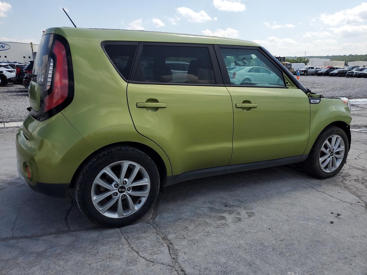 2017 Kia Soul + vin: KNDJP3A5XH7883166