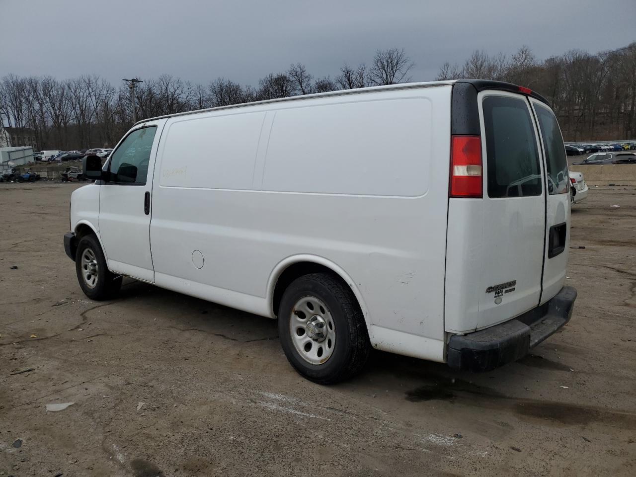 1GCSGAFX5E1180589 2014 Chevrolet Express G1500