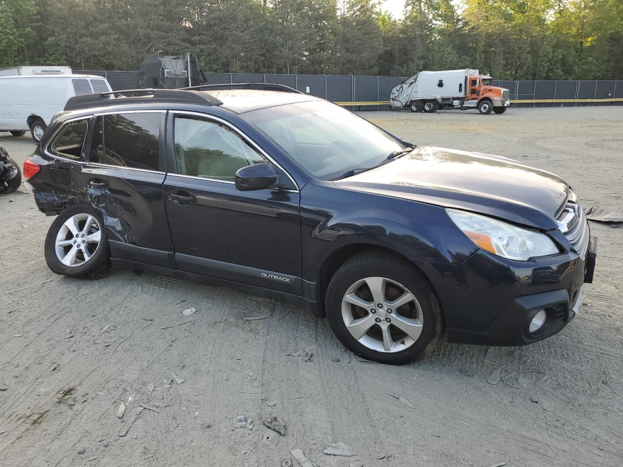 4S4BRBLC1E3204551 2014 Subaru Outback 2.5I Limited