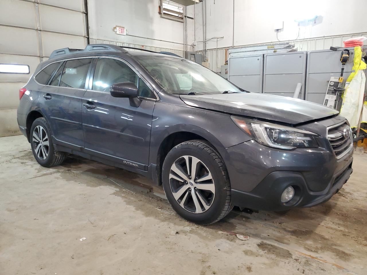 4S4BSANC1J3252041 2018 Subaru Outback 2.5I Limited