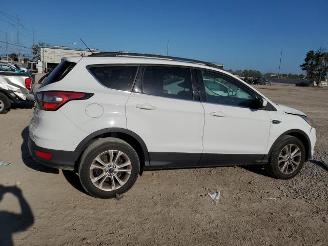 2017 Ford Escape Se VIN: 1FMCU0GDXHUC88586 Lot: 54873914