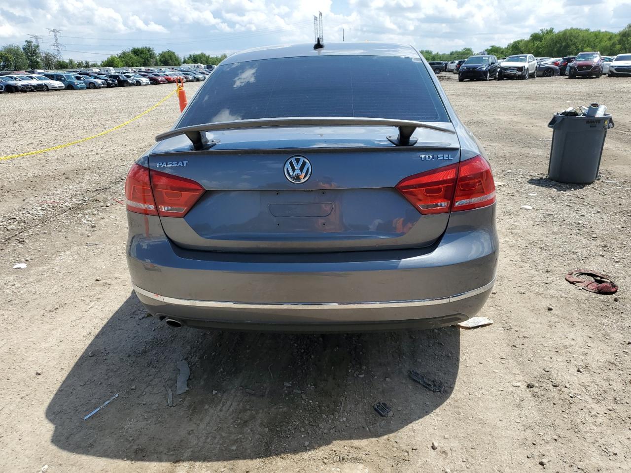 1VWCN7A37DC138331 2013 Volkswagen Passat Sel