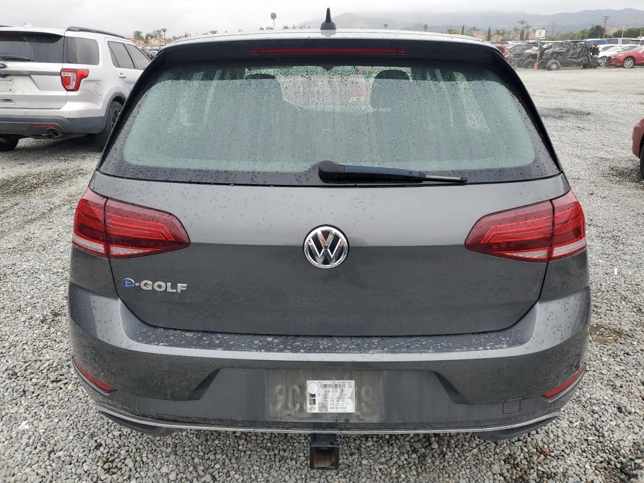 WVWKR7AU1KW915352 2019 Volkswagen E-Golf Se