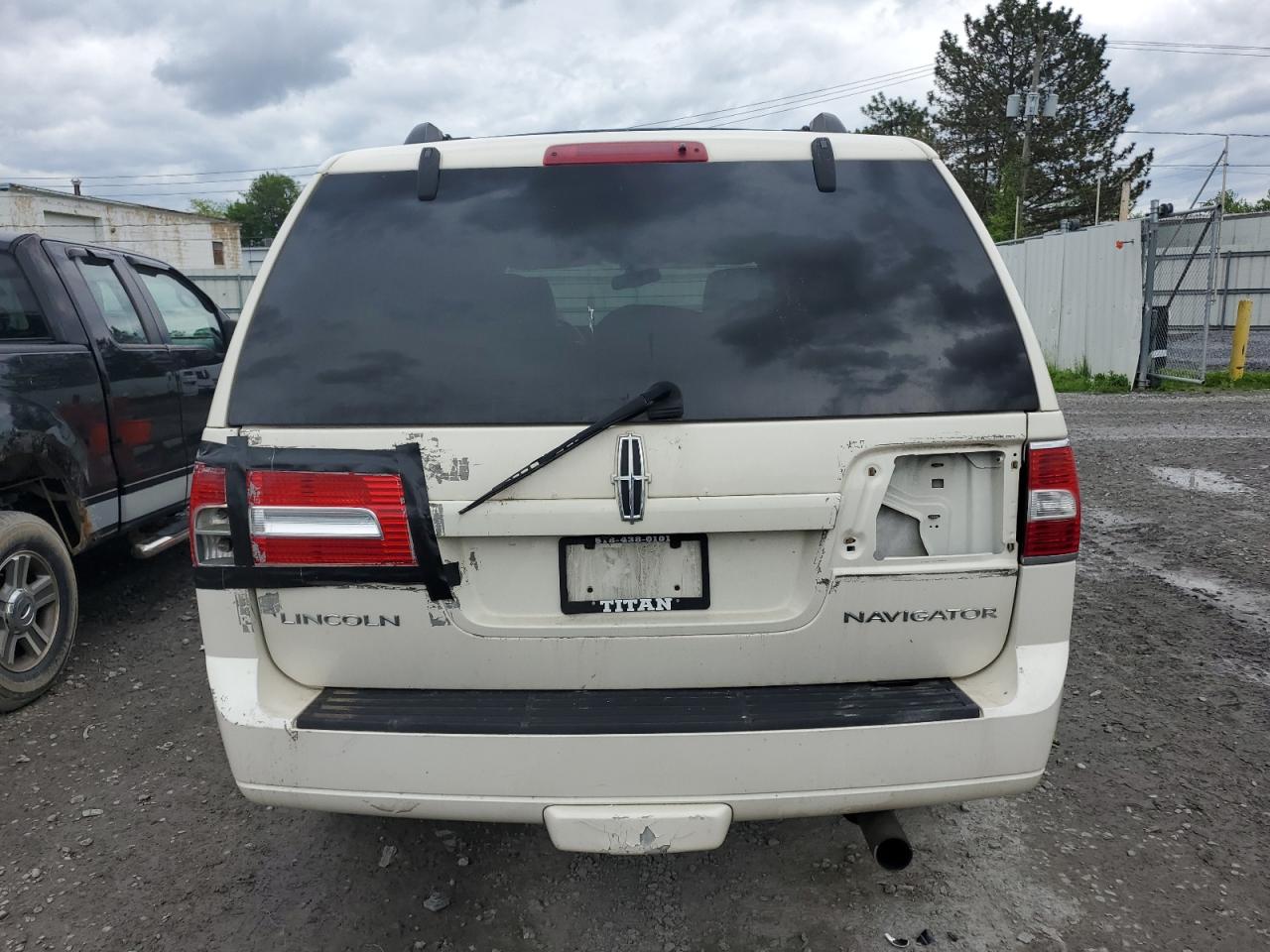 5LMFU28538LJ05239 2008 Lincoln Navigator